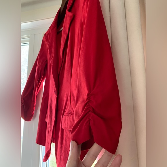 NWOT stretchy red blazer, size M - Picture 2 of 5